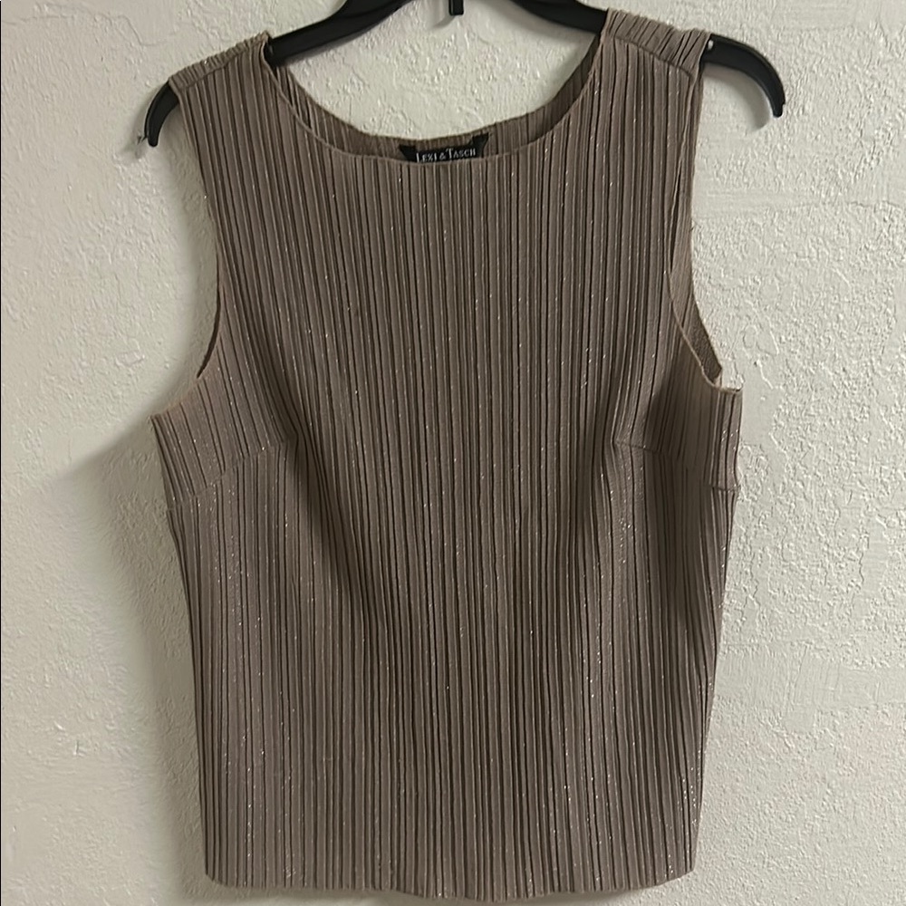 Lexi and‎ Tasch New York Brown Ribbed Boxy Tank Top